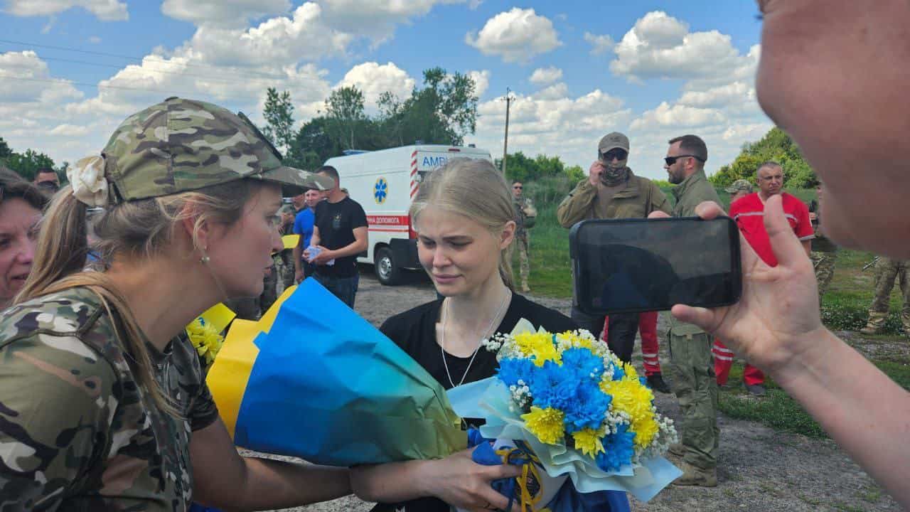 Стаття: Поліцейську з Маріуполя Мар’яну Чечелюк звільнили з полону