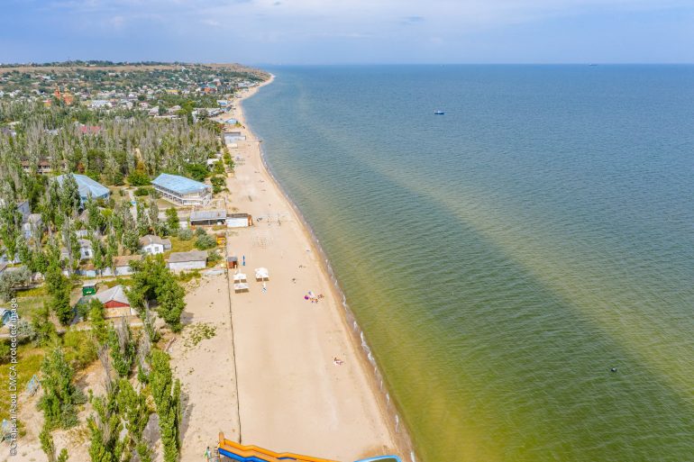 Стаття: Загарбники будуватимуть 20 курортів у Надазов’ї