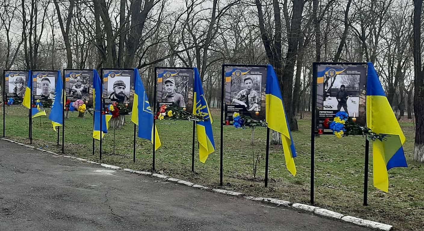 Стаття: У Дніпрі відкриють галерею загиблих захисників з Луганщини