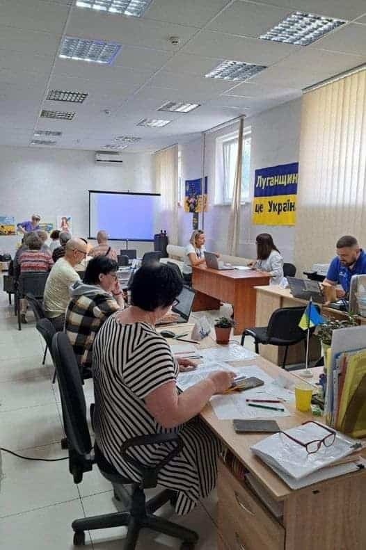 Зображення посту: 110 тисяч переселенців отримують допомогу в гуманітарних хабах Луганщини