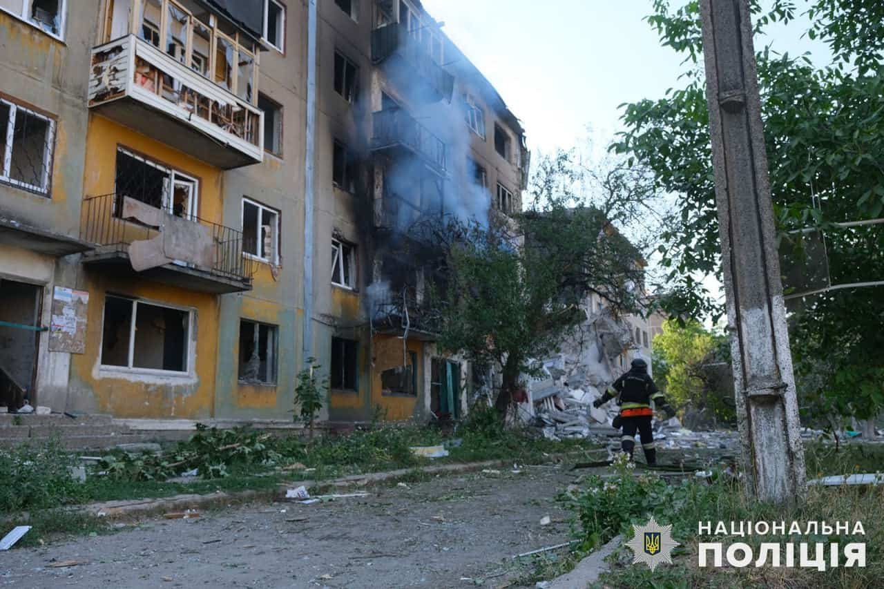 Зображення посту: Росіяни вдарили по Мирнограду: під завалами багатоповерхівки можуть бути люди