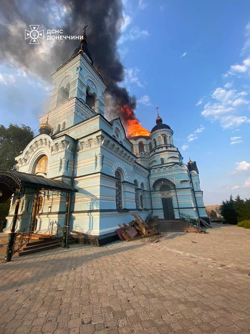 Стаття: Росіяни знищили храм в Новоекономічному на Донеччині