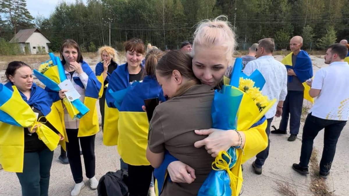 Стаття: Україна повернула 15 військовослужбовців полку «Азов» НГУ