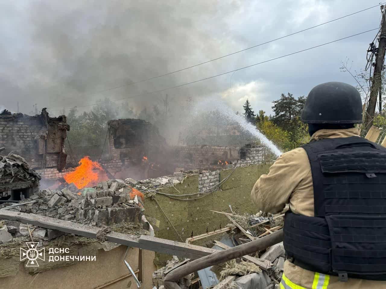 Зображення посту: Окупанти двічі обстріляли Лиман на Донеччині — зруйнували три будинки