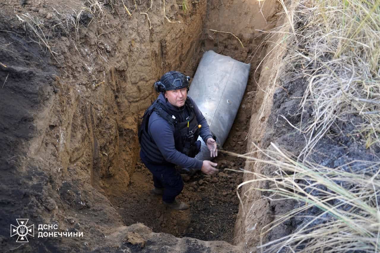 Зображення посту: У Покровському районі місцеві знайшли нездетоновану 1,5 тонну авіабомбу