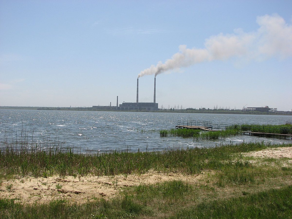 Стаття: Окупанти підірвали дамбу на Донеччині — вода підтопила села