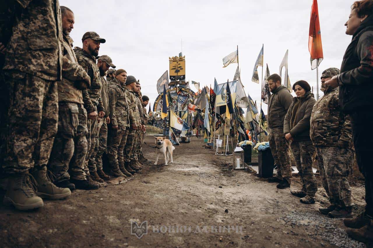 Зображення посту: На Донеччині відкрили пам’ятну стелу на честь загиблого військового Дмитра Коцюбайла