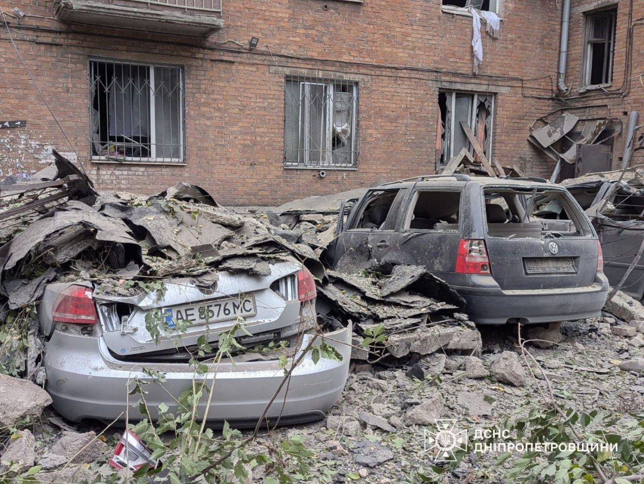 Зображення посту: Окупанти вдарили по Кривому Рогу — під завалами можуть бути люди