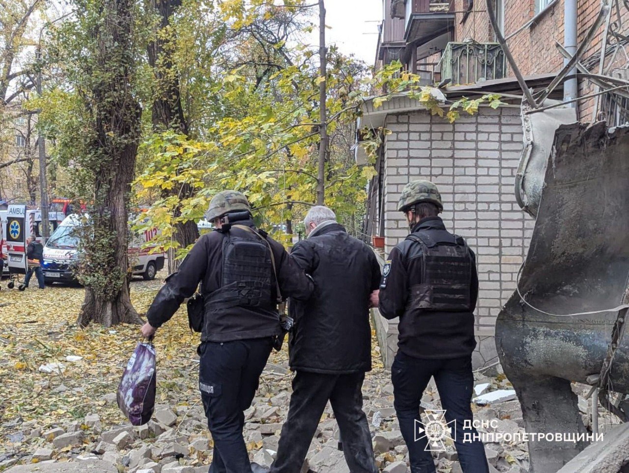 Зображення посту: Окупанти вдарили по Кривому Рогу — під завалами можуть бути люди