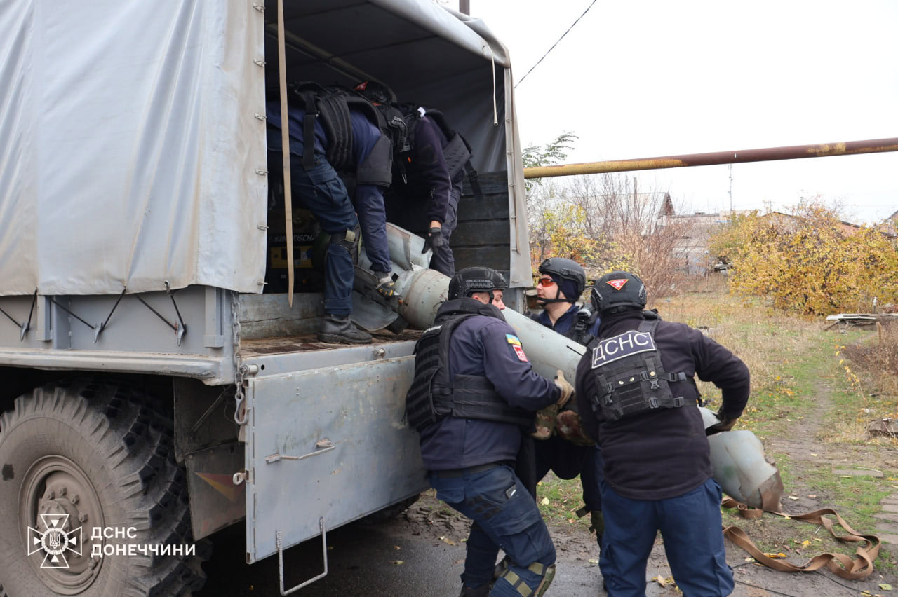 Зображення посту: У Лимані на подвір’ї будинку знайшли фрагмент російського «Смерча»