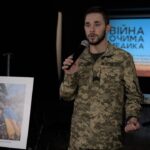 Зображення посту: «Війна очима медика»: у Києві відкрили фотовиставку світлин бойового медика «Віцика». ФОТО