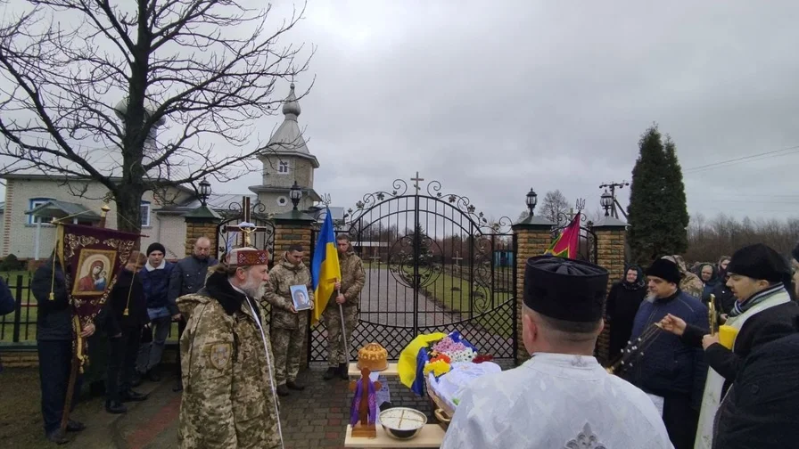 Стаття: На Волині московський священник зачинив храм, аби там не відспівували загиблого військового