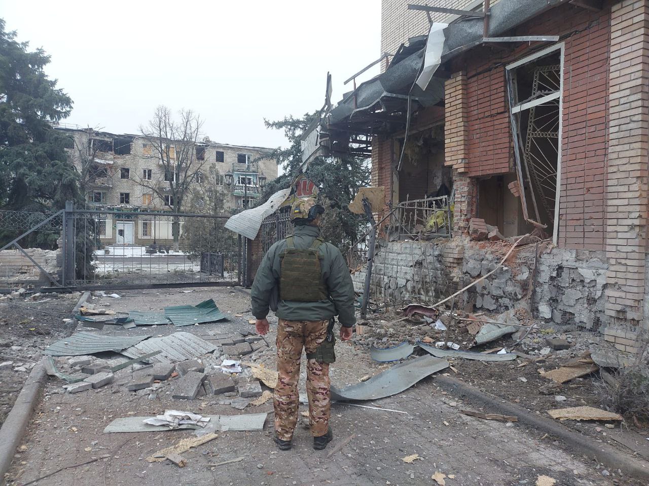 Зображення посту: Росіяни збільшили кількість бойових зіткнень на Луганщині. На Донеччині ворог обстріляв 6 населених пунктів