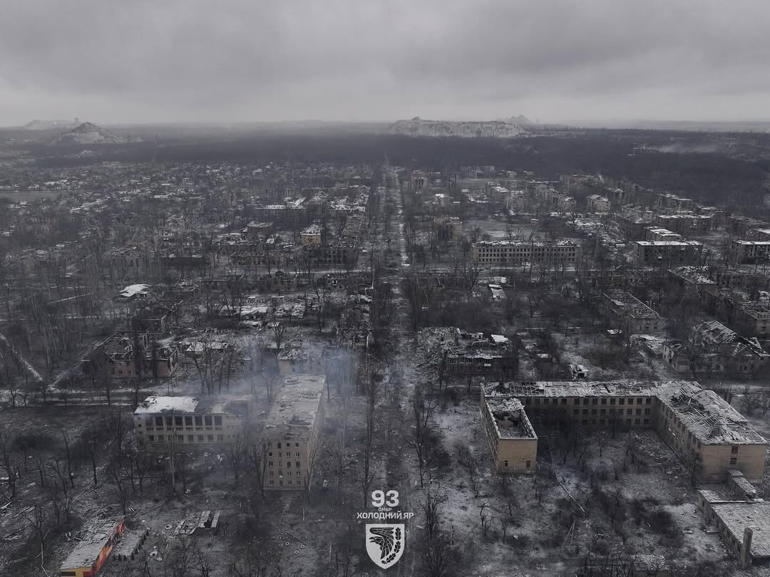 Зображення посту: Торецьк у вогні: військові показали засніжене місто