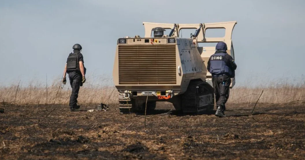 Стаття: У 2024-му рятувальники виявили майже 15 тисяч снарядів та мін на Донеччині