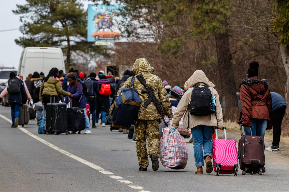 Стаття: Переселенці зможуть брати участь у житті громад, де вони оселилися