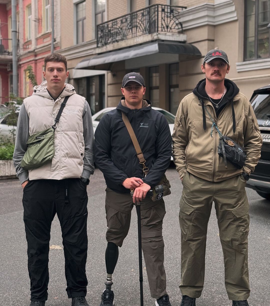 Зображення посту: Життя на протезах: історія азовця, який втратив ноги на війні