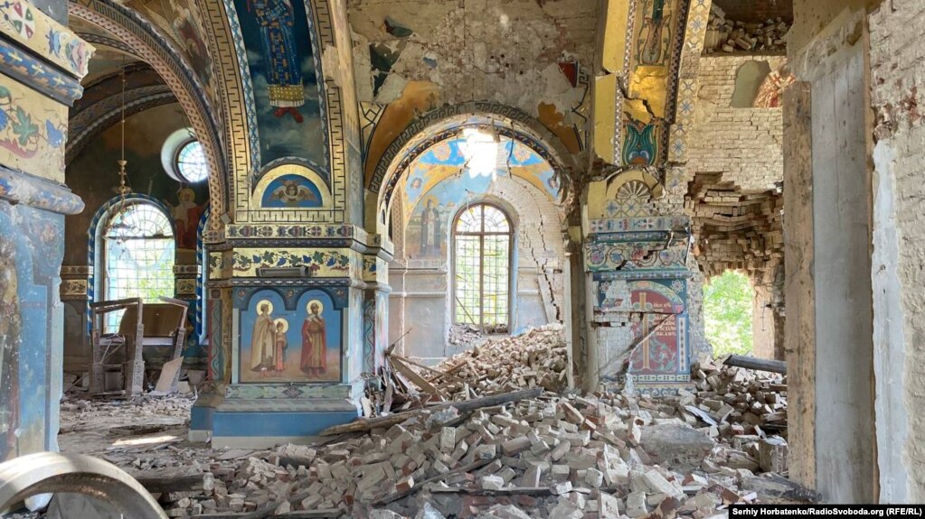 Стаття: Росіяни пошкодили обстрілами понад 160 пам’яток культури на Донеччині