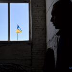 Зображення посту: Недоїдений хліб та турніки: в яких умовах Україна утримує російських військовополонених?