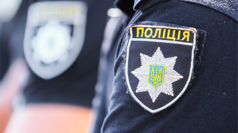 Стаття: Поліція шукає рідних зниклих безвісти на війні — є фотопортрети загиблих