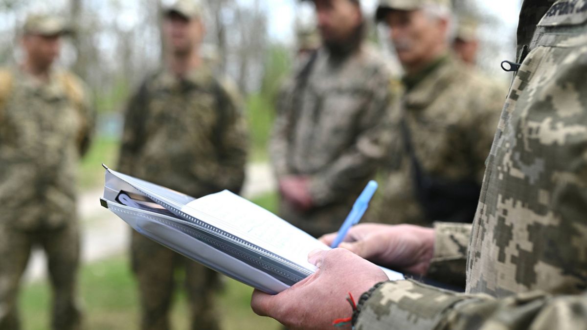 Стаття: ЦПД: Напади на військових ТЦК в Україні курують росіяни