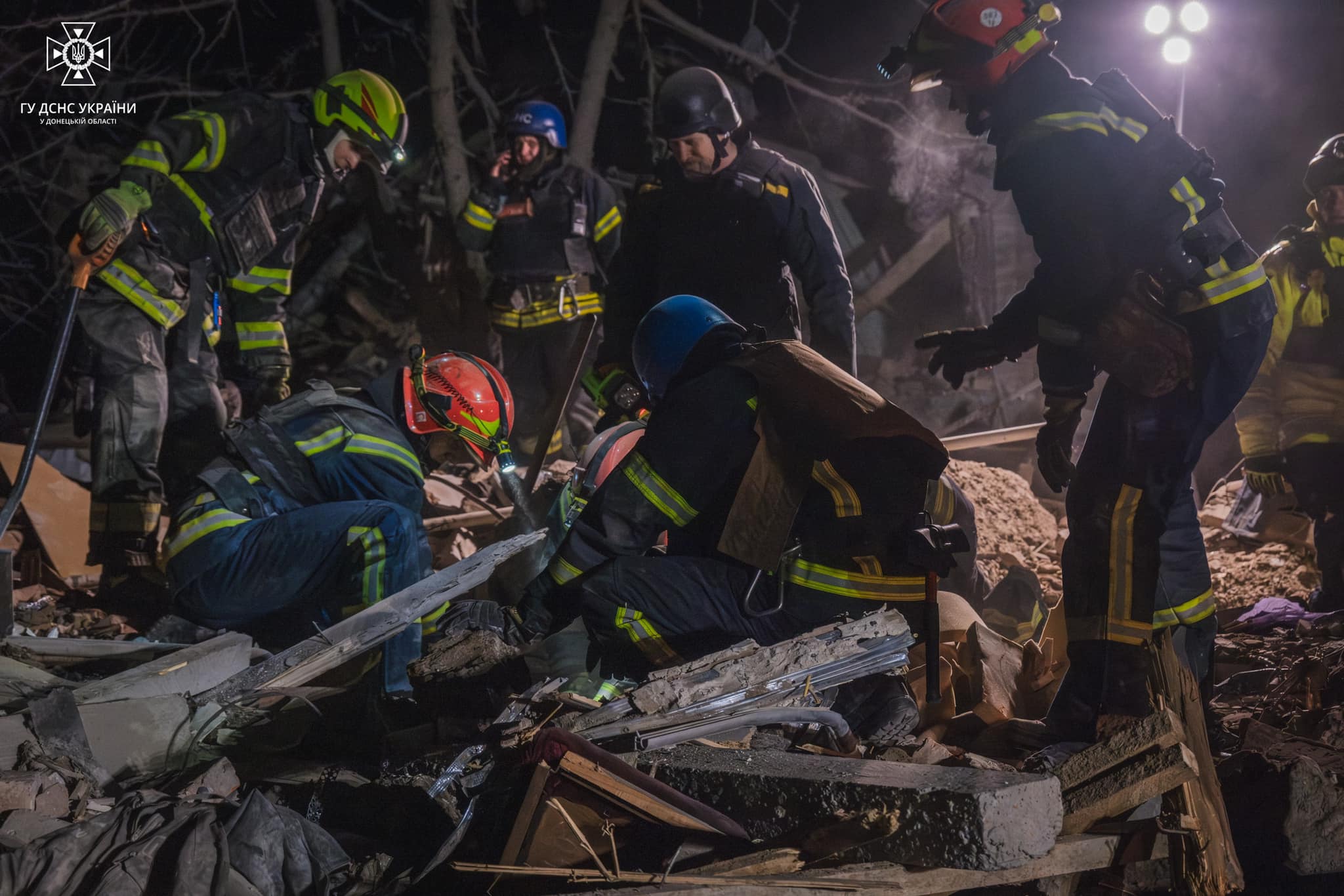 Зображення посту: На Донеччині від обстрілів росіян загинуло 18 рятувальників