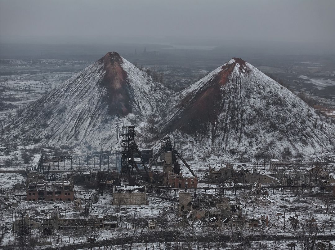 Зображення посту: Фотографи Ліберови показали зруйнований Торецьк