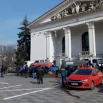 Зображення посту: «Будемо святкувати другий день народження». Тетяна та її мама вижили в драмтеатрі Маріуполя