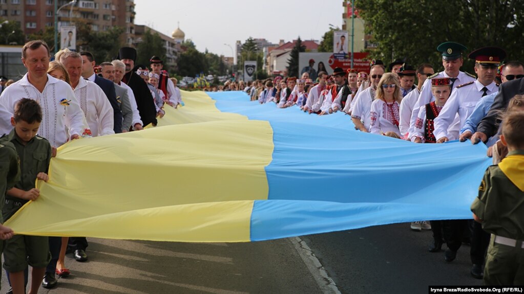 Стаття: КМІС: 39% опитаних українців готові відмовитися від окупованих територій