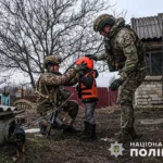 Зображення посту: «По всій Україні стріляють, то краще загинути вдома». Як «Білі янголи» вмовляють людей на евакуацію