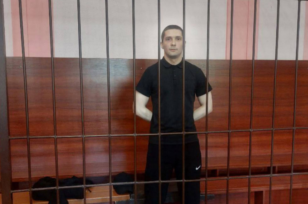 Стаття: У Донецьку окупанти засудили полоненого бійця «Азову» до 29 років колонії