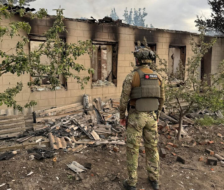 Стаття: Окупанти вдарили по автомобілю меддопомоги у Костянтинівці