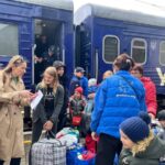 Зображення посту: Три родини з дітьми евакуювали до Закарпаття за добу