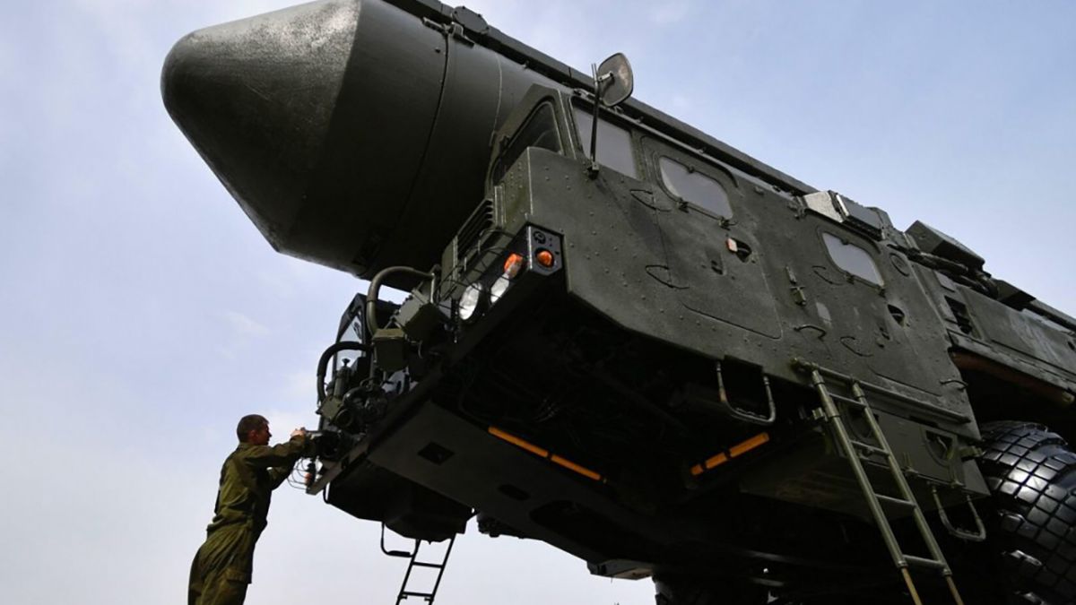Стаття: Росіяни погрожують ударом «Орєшніком» по Києву