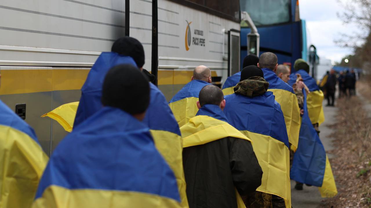 Стаття: Трамп заявив про завершення великого обміну полоненими між Україною та Росією