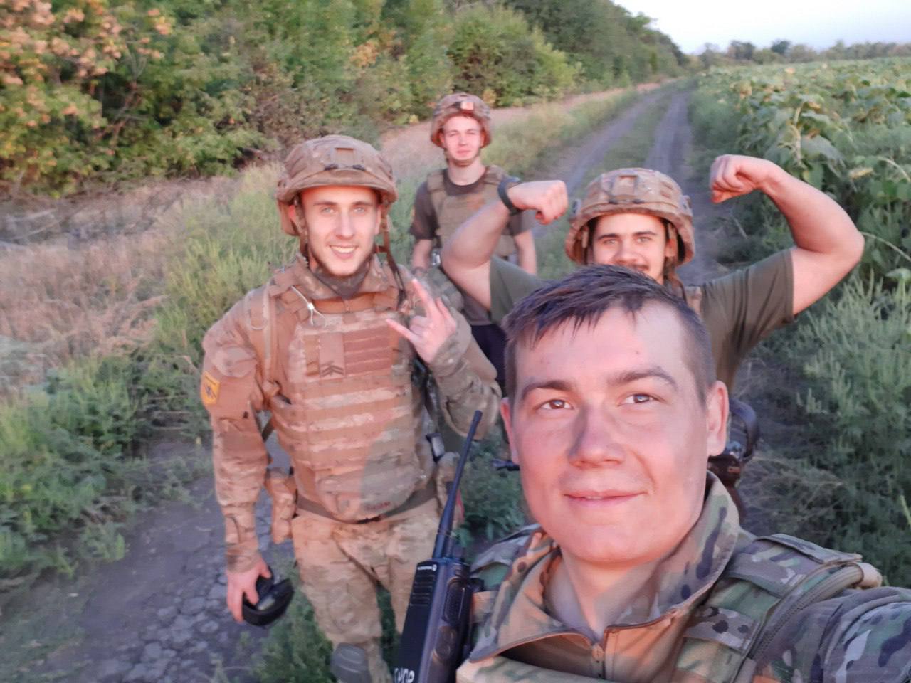 Зображення посту: «Нас били струмом і виламували п’ятки»: азовець Роман Шебанов — про Маріуполь, полон і повернення