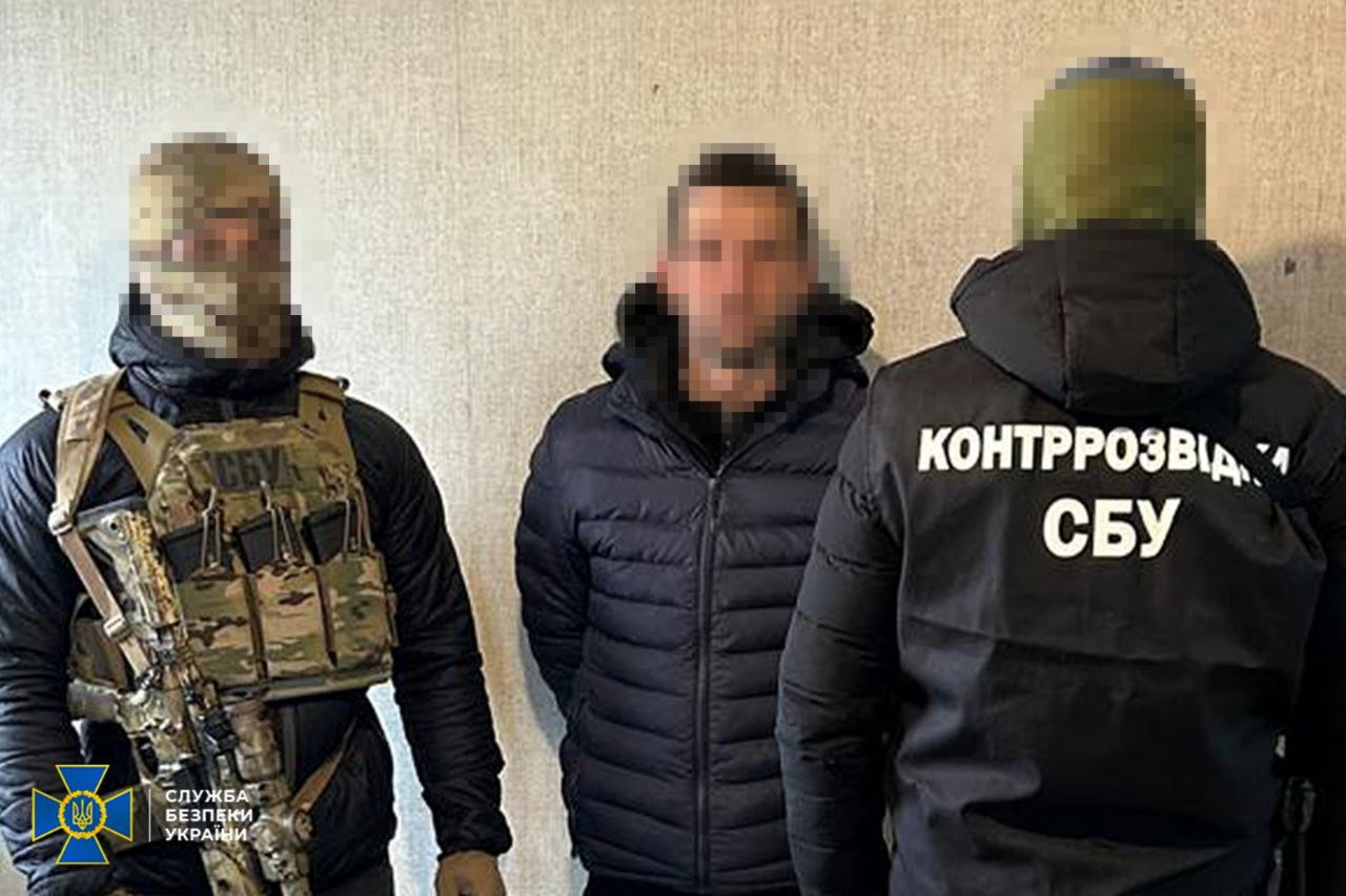 Стаття: В Україні затримали чоловіків, які поширювали постановочні відео з полоненими військовими