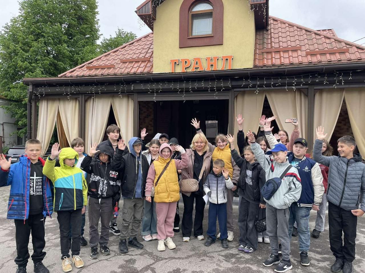 Стаття: Для дітей з Донеччини організували відпочинок на Закарпатті