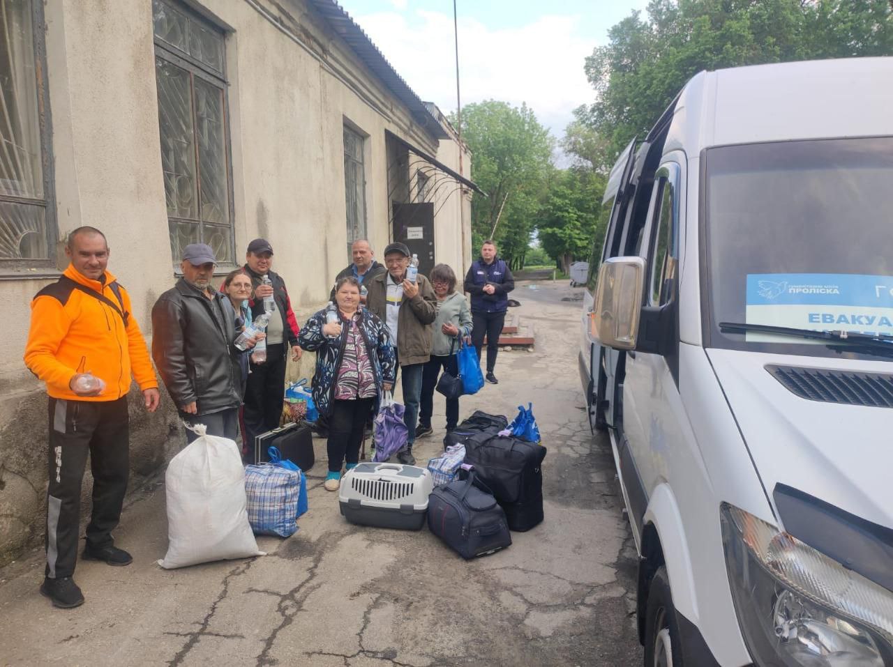 Зображення посту: Ще 16 мешканців Донеччини евакуювали до Рівненщини та Полтавщини