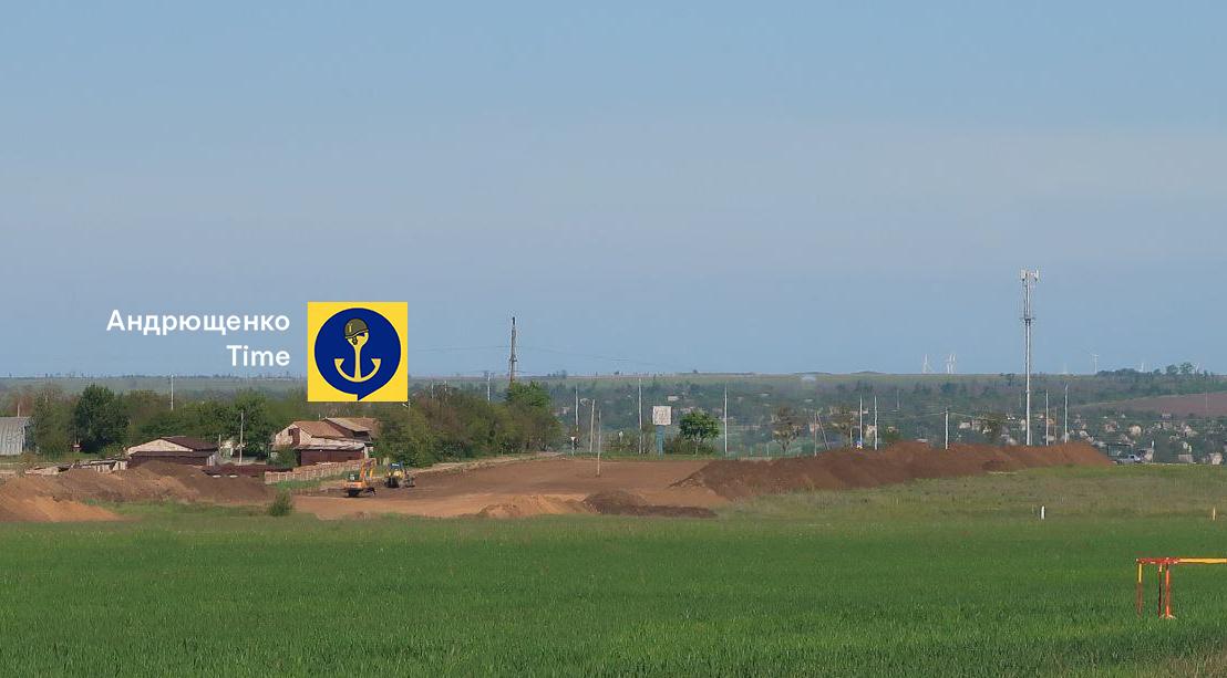 Стаття: В окупованому Маріуполі будують нову дорогу для налагодження логістики