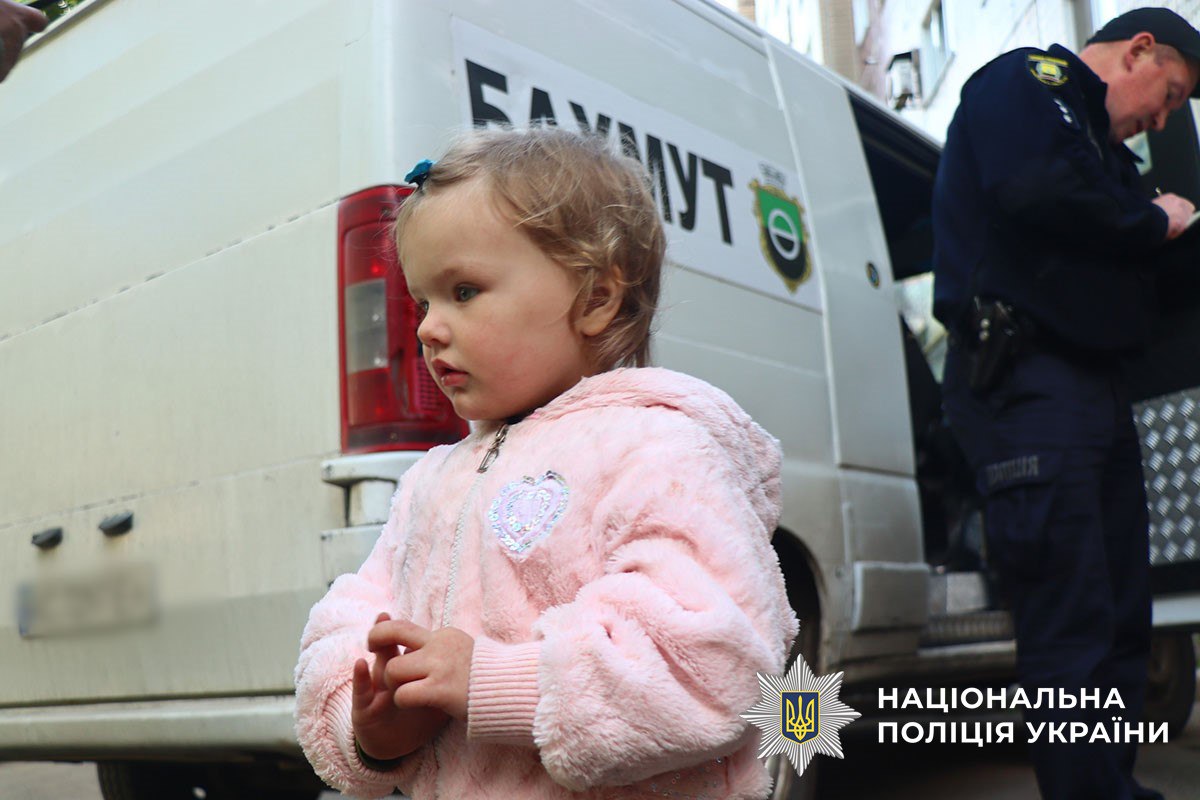 Зображення посту: «Через вибухи я більше не ходжу на дитячий майданчик»: з Дружківської громади евакуювали багатодітну родину