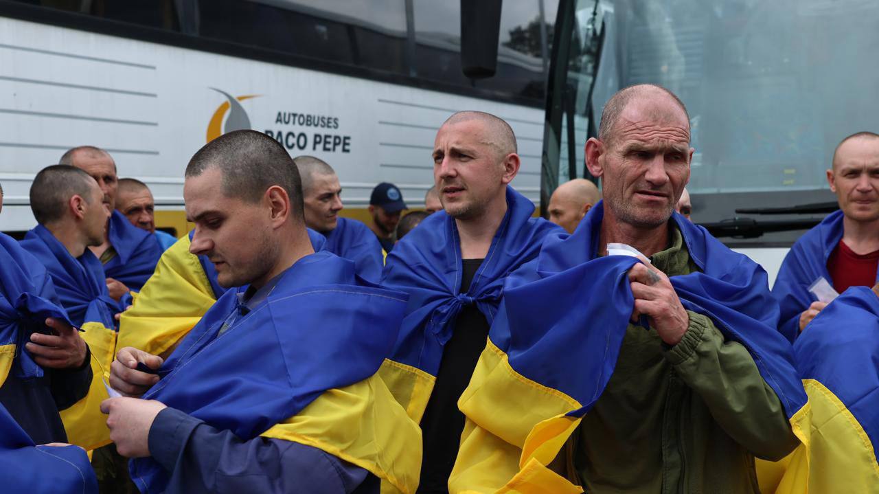 Зображення посту: Україна повернула ще 307 полонених на другий день обміну