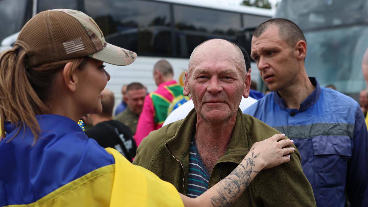 Зображення посту: Україна повернула ще 307 полонених на другий день обміну