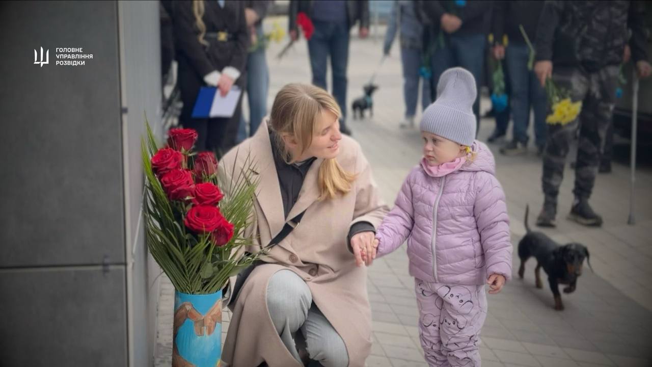 Зображення посту: На честь військових з Запоріжжя Валерія та Романа Чибінєєвих відкрили меморіальну дошку в Києві