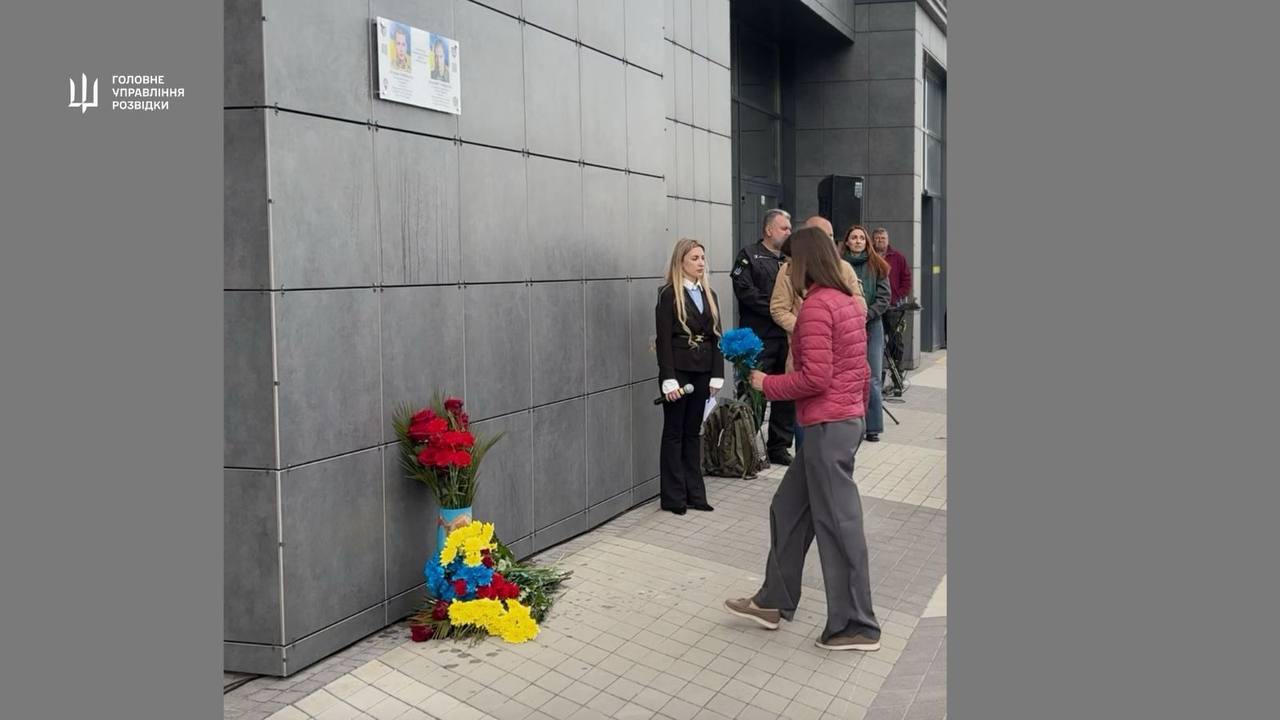 Зображення посту: На честь військових з Запоріжжя Валерія та Романа Чибінєєвих відкрили меморіальну дошку в Києві