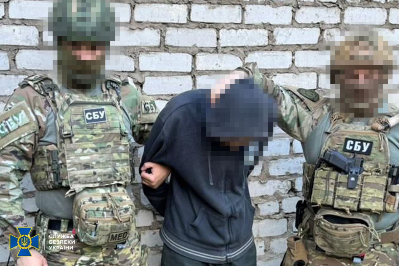 Зображення посту: СБУ затримала чотирьох мешканців Костянтинівки, яких підозрюють у коригуванні обстрілів РФ