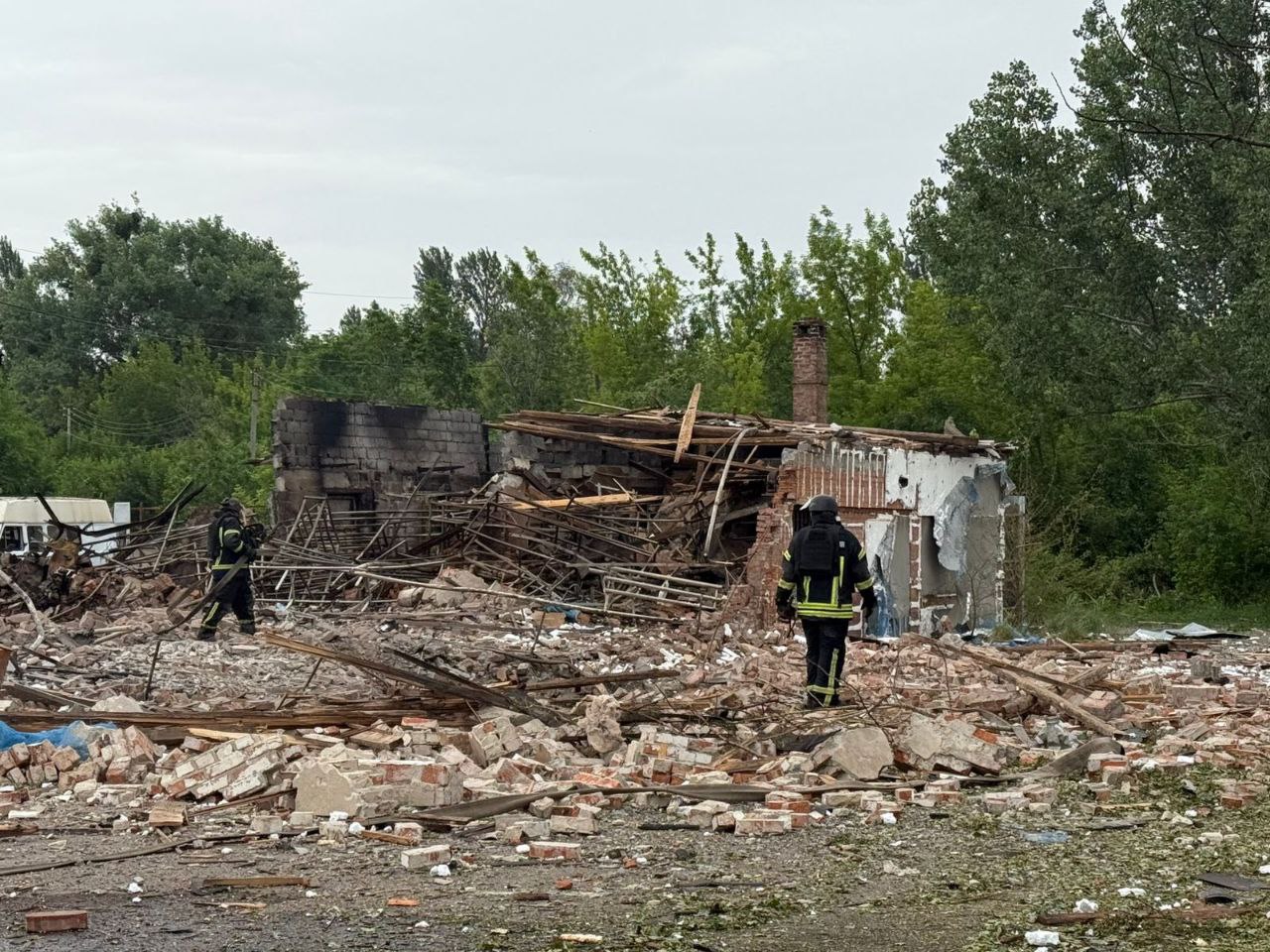 Стаття: Окупанти обстріляли Слов’янськ 12 «шахедами» — є поранений