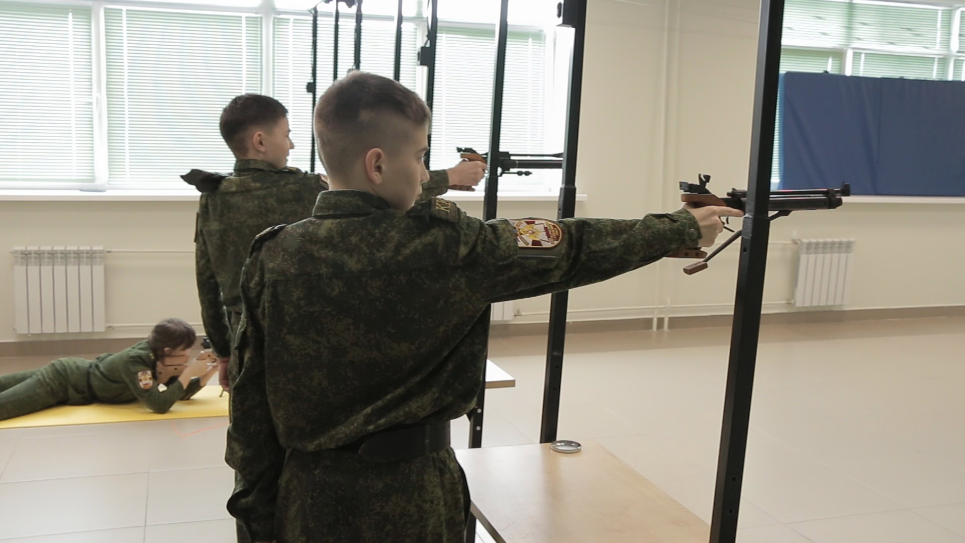 Стаття: На Луганщині Росгвардія готує до відкриття дитячий табір