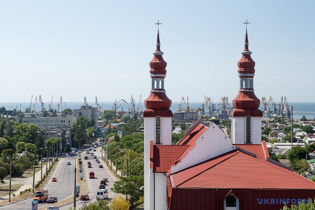 Стаття: Росіяни планують вивезти орган з римо-католицького костелу в Бердянську