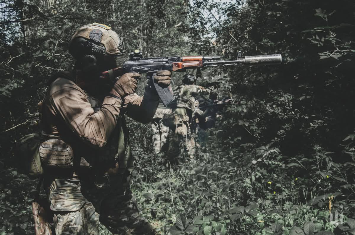 Стаття: Окупанти збільшили кількість атак на Новопавлівському напрямку: Генштаб про ситуацію на фронті